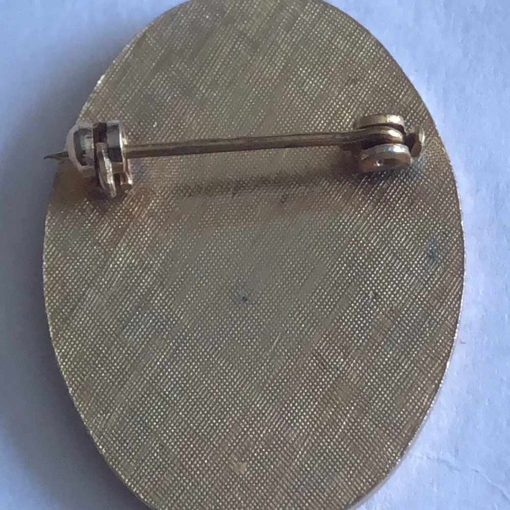 Vintage Gold Tone Initial W Brooch Pin